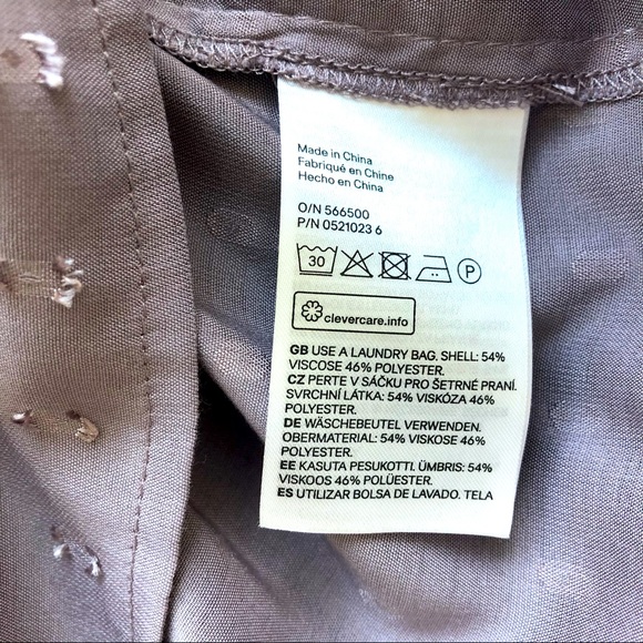 Lilac silky sleeveless top - Picture 7 of 7